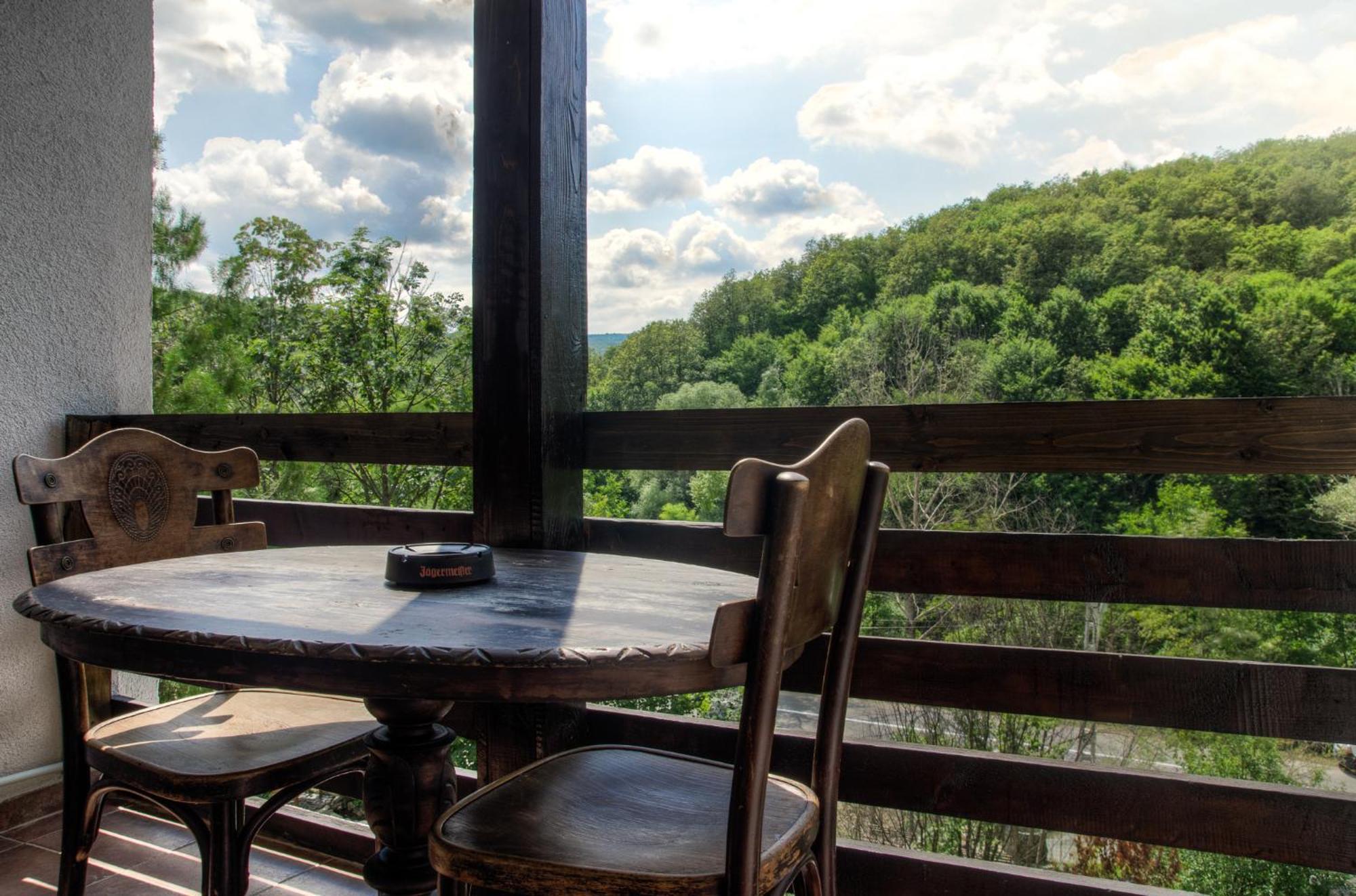 Pensiune-Restaurant Tara Luanei Sărata-Monteoru Oda fotoğraf