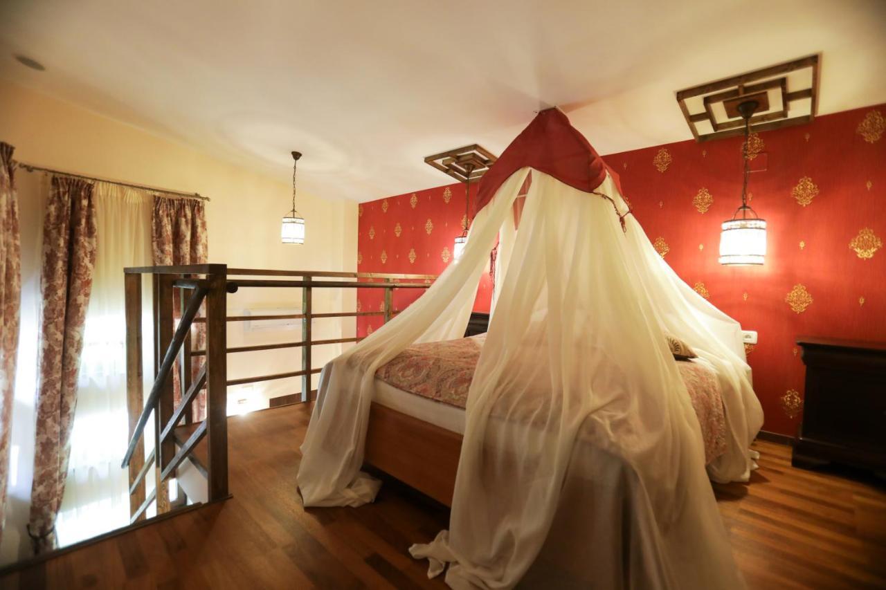 Pensiune-Restaurant Tara Luanei Sărata-Monteoru Oda fotoğraf